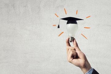 写文案的技巧是什么？