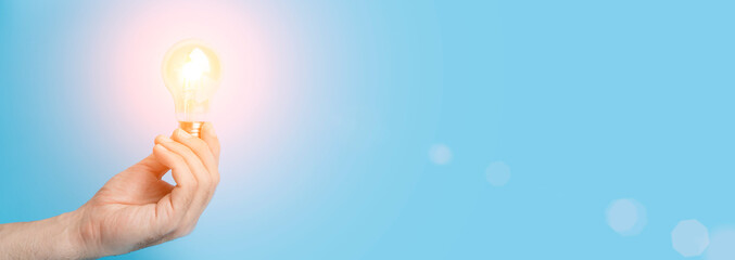 空调向上吹好还是向下吹好？